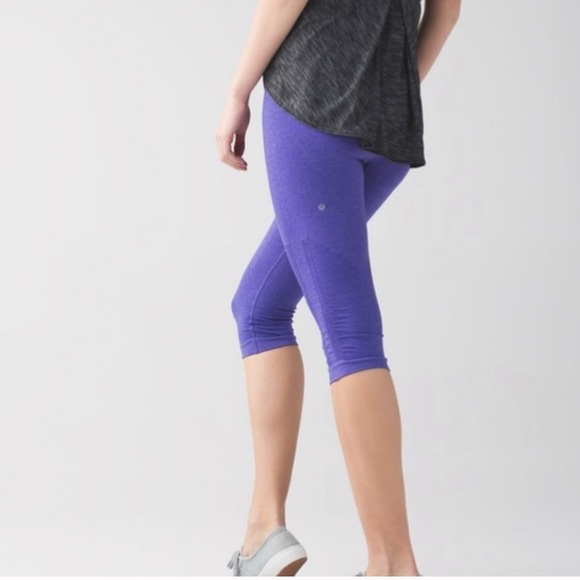 lululemon athletica Pants - Lululemon In The Flow Crop Capri